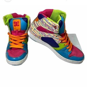 DC tennis shoes